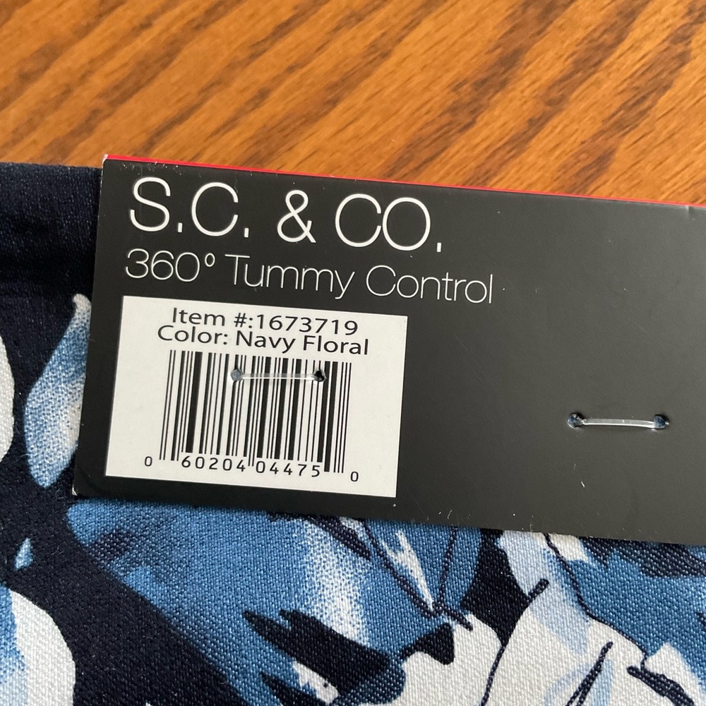NWT S.C.&Co. Tummy Control Skort, Women’s Sz M - Picture 9 of 13